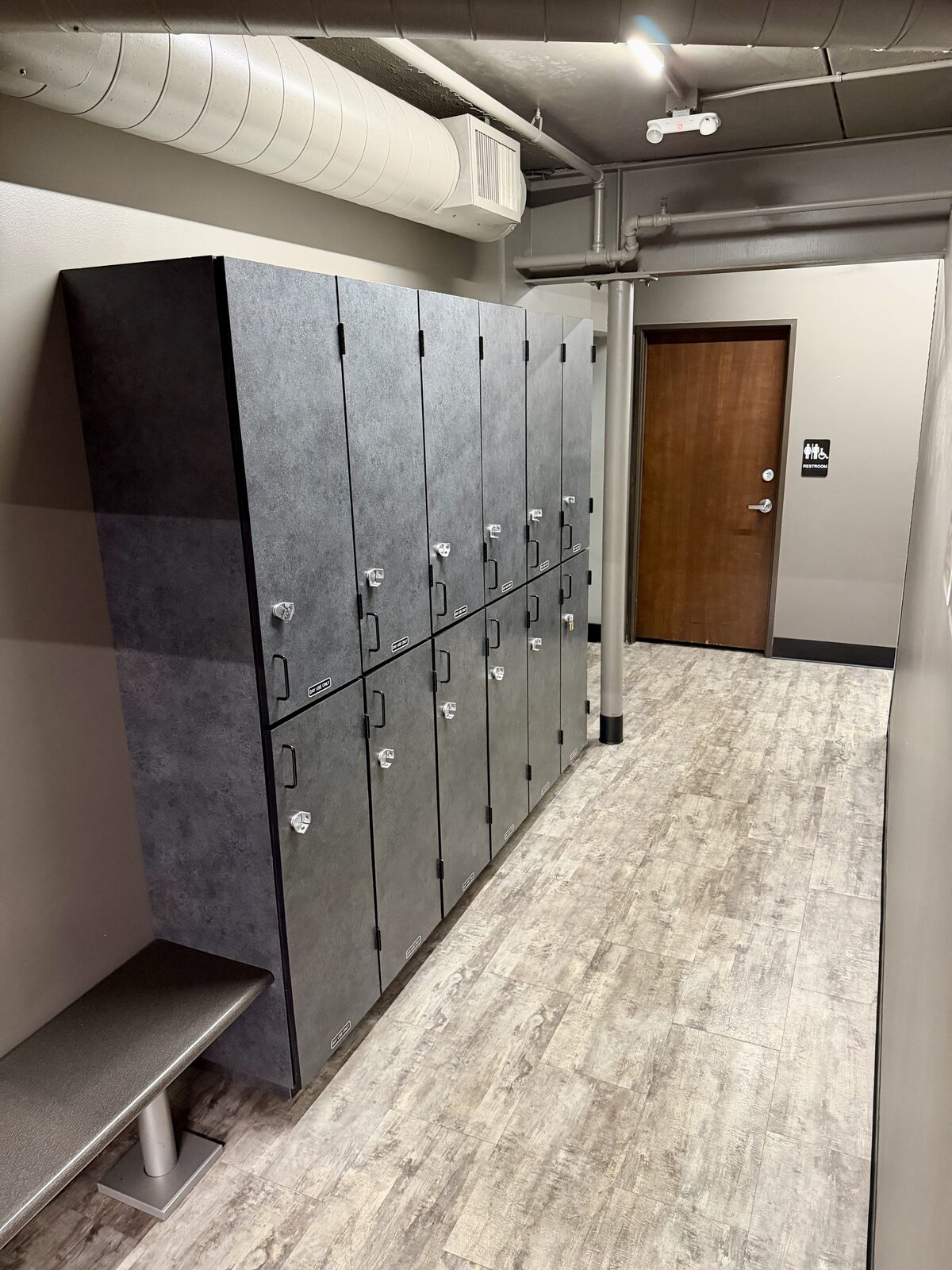Full-height day-use lockers and changing area